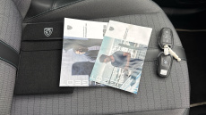 Peugeot 208 1.2 PureTech 100 Allure Premium + 5dr Petrol Hatchback